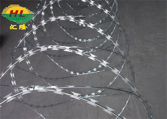 ลวดหนามคอนแชร์ติน่าเคลือบสังกะสี 240 กรัม/ตร.ม. เส้นผ่านศูนย์กลาง 2.5 มม