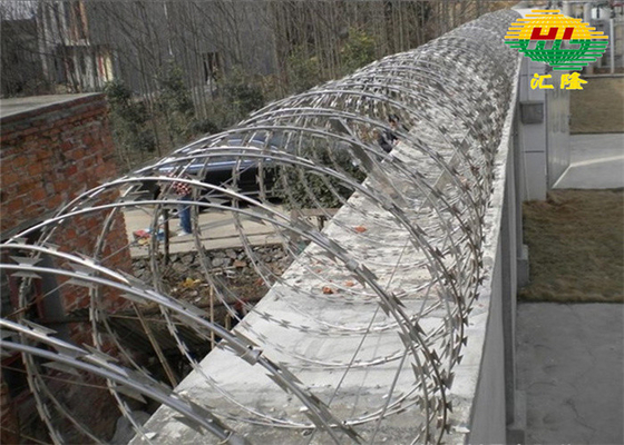 BTO-16 Conertina Razor Wire Security For Defense อุปกรณ์รักษาความปลอดภัยชั่วคราว