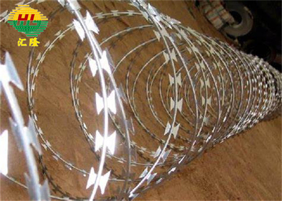 การป้องกันทหาร สายไหม BTO-18 Concertina การรักษาความปลอดภัยสําหรับชายแดนของยูเครน